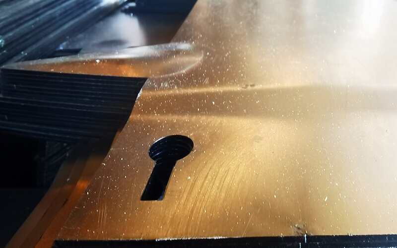 Pre-weathered steel edging