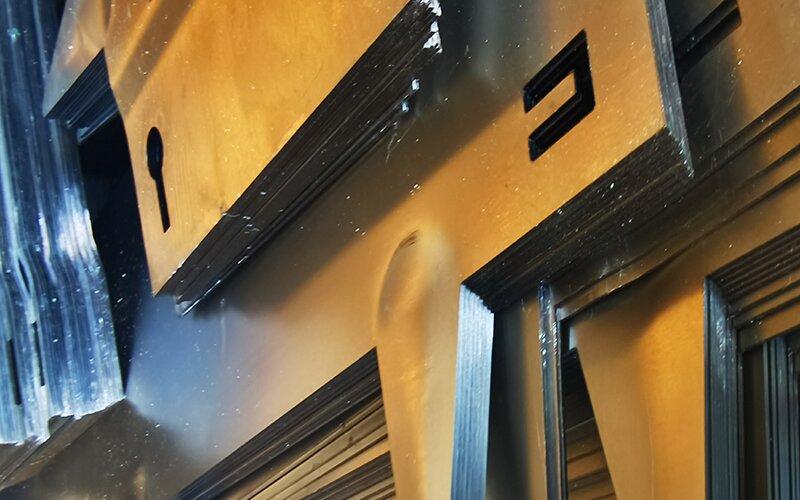 Pre-weathered steel edging