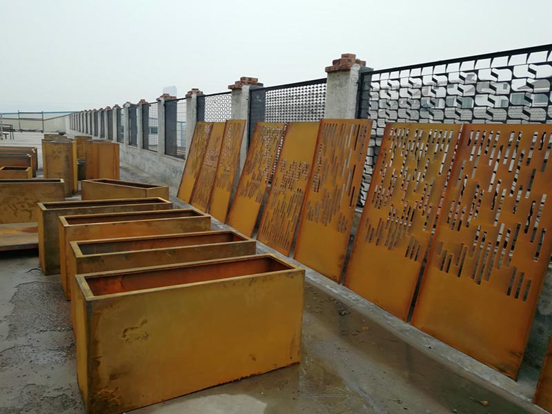High-End Steel Planter Boxes for Resorts