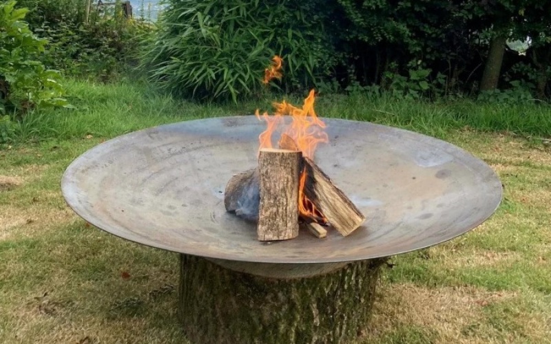 Modern Corten Steel Square Fire Pit - Commercial-Grade Outdoor Decor