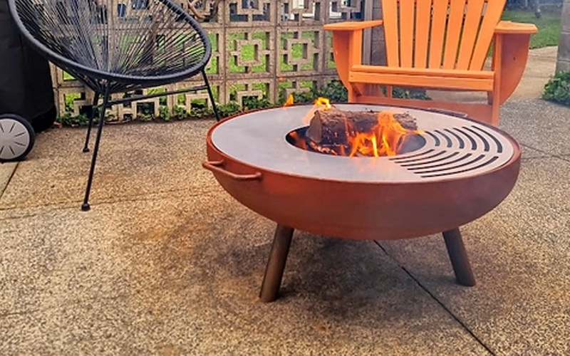 Patio Steel Fire Pit with Cooking Grill - Dual-Use for Restaurants